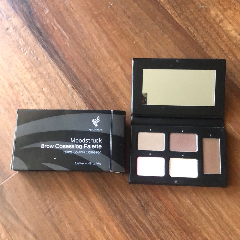 Moonstruck brow obsession palette